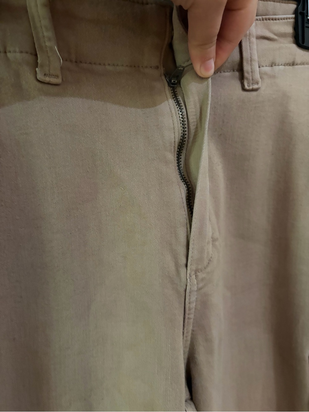 PAIGE Women's Cargo Wide Leg Pants Size 31 Taupe Beige Stretch Utility Pants - Picture 3 of 15